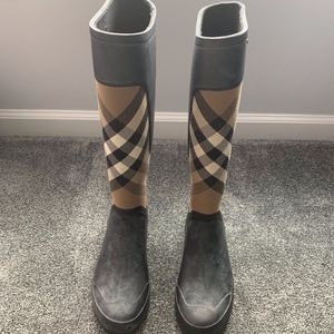 Burberry Clemence Rain Boots Size 36
